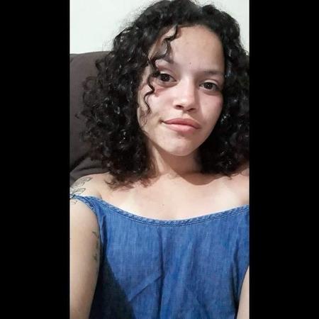 A estudante Rafaela de Campos, de 19 anos, que desapareceu no domingo, 26, após sair de casa para fazer vestibular - Reprodução/Facebook