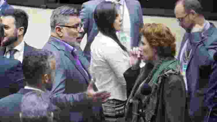 Frota e Carla Zambelli discutem no plenário no dia 07 de agosto: no dia anterior, Zambelli apresentou a representação contra ele - Agência Câmara