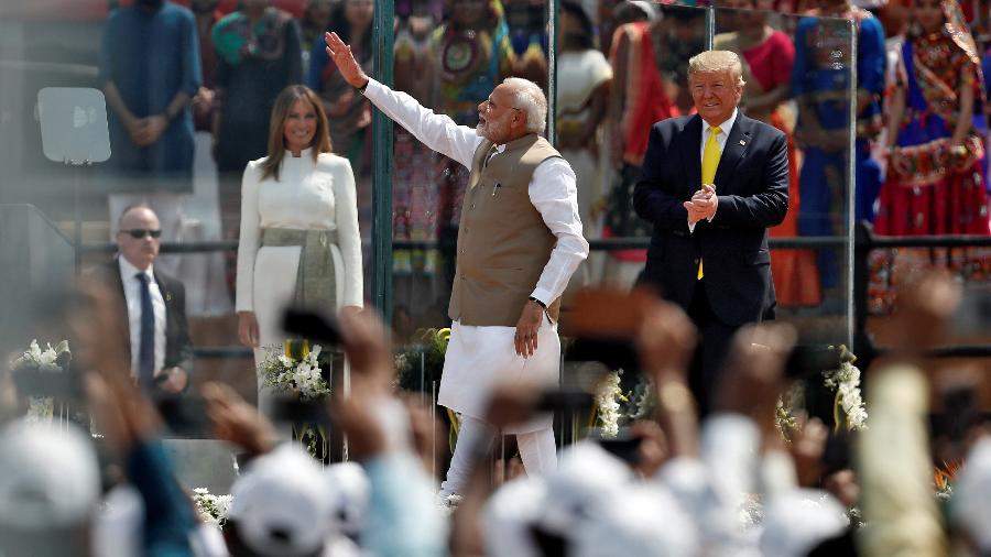 24.fev.2020 - Narendra Modi e Donald Trump durante evento que recebeu o título de "Namaste Trump" - Francis Mascarenhas/Reuters