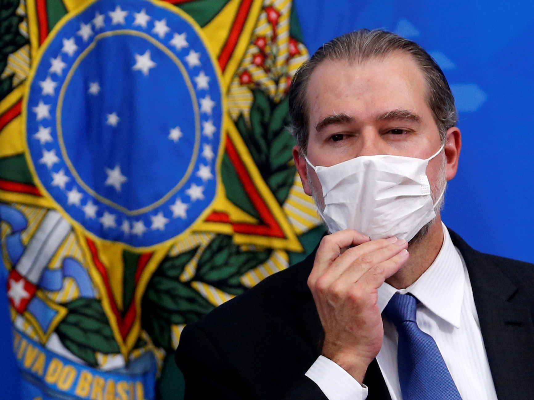 'Não há solução para crises fora da democracia', diz Toffoli