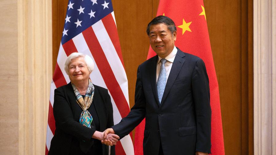 Janet Yellen em visita a Pequim - MARK SCHIEFELBEIN/AFP