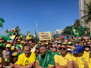 Bolsonaristas de Copacabana querem Brazão preso e Tarcísio candidato