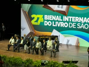 'Não tenho disposição de ler', diz Lula na abertura da Bienal do Livro