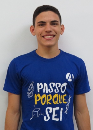 Marcus Vinícius, 18, tirou nota mil na redação do Enem 2017 - Felipe Sampaio