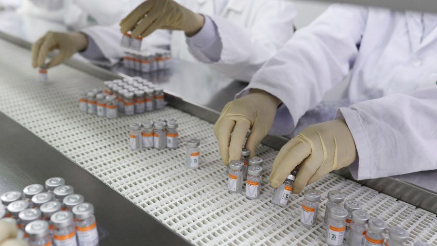 22.jan.2021 - Frascos da vacina CoronaVac, desenvolvida pelo Instituto Butantan junto à Sinovac - Amanda Perobelli/Reuters