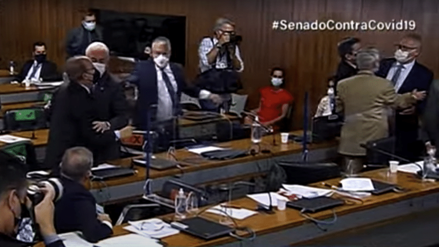 Jorginho Mello e Renan Calheiros batem-boca durante sessão da CPI da Covid - Reprodução/TV Senado