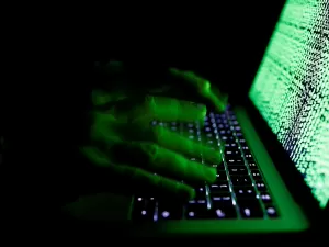 EUA anunciam estratégias mais rígidas para conter ações de hackers russos