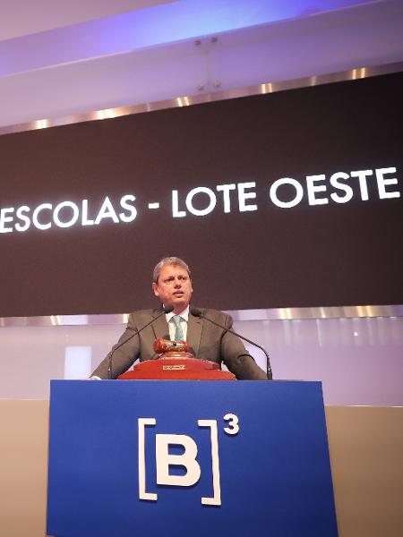 Tarcísio de Freitas (Republicanos) durante leilão de escolas - Pablo Jacob/Governo de São Paulo