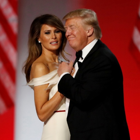 20.jan.2017 - Donald Trump e Melania dançam em noite de gala após a posse - Lucy Nicholson/Reuters