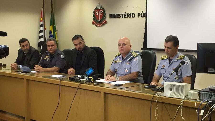 Ao centro, corregedor da PM-SP Marcelino Fernandes, durante coletiva de imprensa em Campinas - Divulgação/PM