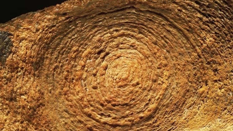 Estruturas minerais como estes estromatólitos são fundamentais na produção de oxigênio - Getty Images via BBC