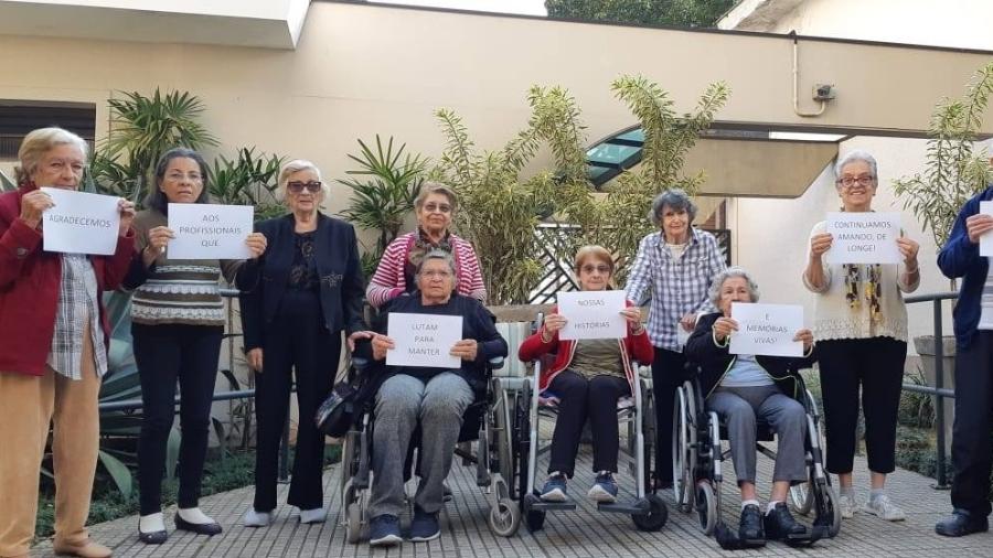 Grupo de idosos em casa de repouso de São Paulo - Divulgação