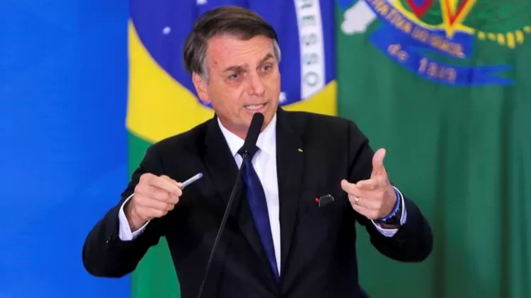 Jair Bolsonaro assinou decreto em maio de 2019 que flexibilizou as regras para a compra de armas no Brasil - Agência Brasil - Agência Brasil