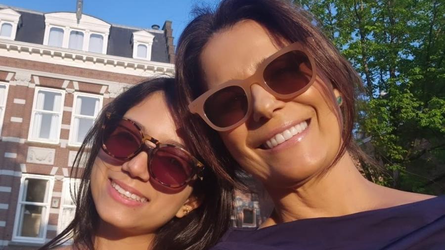 Adriana Araújo e a filha Giovanna Adriana Araújo e a filha Giovanna