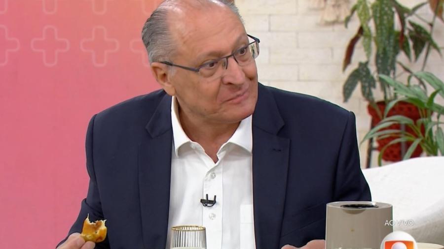 Geraldo Alckmin, vice-presidente e negociador do tarifaço, experimenta coxinha no programa de Ana Maria Braga. Conversas, avaliações e a vida seguem após o pacote e as sanções contra Moraes Geraldo Alckmin, vice-presidente e negociador do tarifaço, experimenta coxinha no programa de Ana Maria Braga. Conversas, avaliações e a vida seguem após o pacote e as sanções contra Moraes