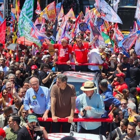26.set.2026 - Lula, Fernando Haddad e Geraldo Alckmin participam de ato de campanha em São Miguel Paulista, zona leste de São Paulo 26.set.2026 - Lula, Fernando Haddad e Geraldo Alckmin participam de ato de campanha em São Miguel Paulista, zona leste de São Paulo