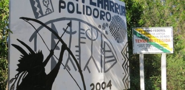 Entrada da aldeia charrua Polidoro, em Porto Alegre - Fernanda Wenzel/BBC News Brasil
