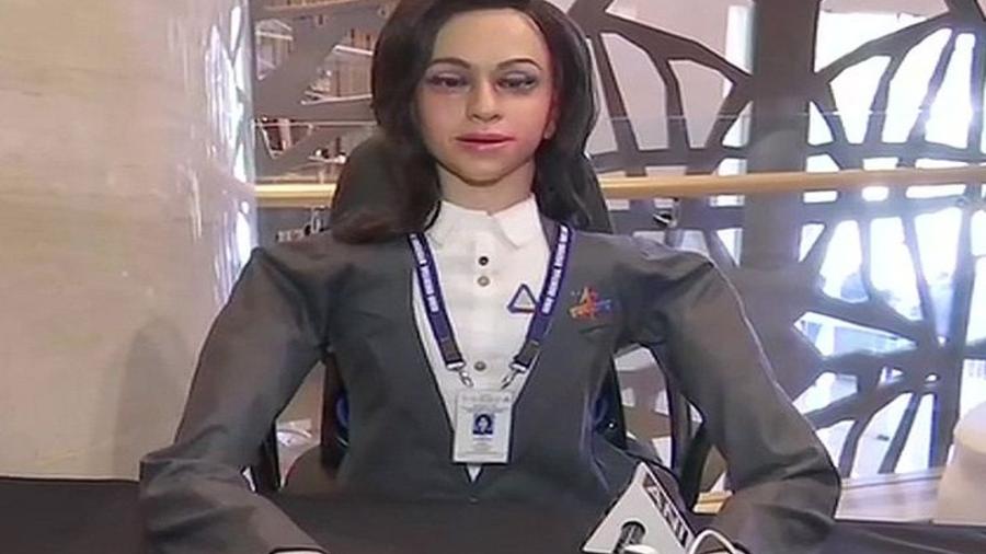 A robô humanoide Vyom Mitra, que significa amigo do espaço em sânscrito - Reprodução