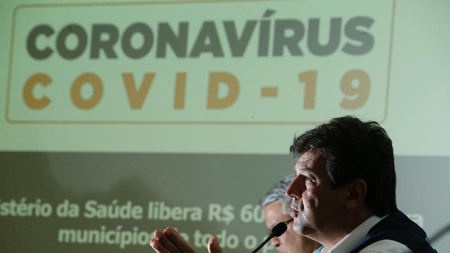 25.mar.2020 - O ministro da Saúde, Luiz Henrique Mandetta, concede entrevista coletiva sobre a evolução da covid-19 - DIDA SAMPAIO/ESTADÃO CONTEÚDO