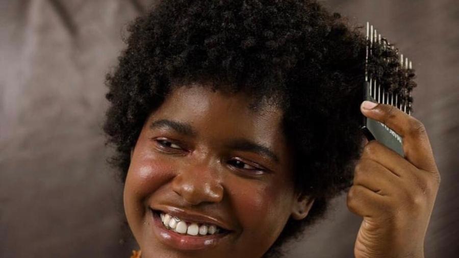Nicole Cristina, de 15 anos, foi alvo de ataques racistas em seu perfil no TikTok - Divulgação
