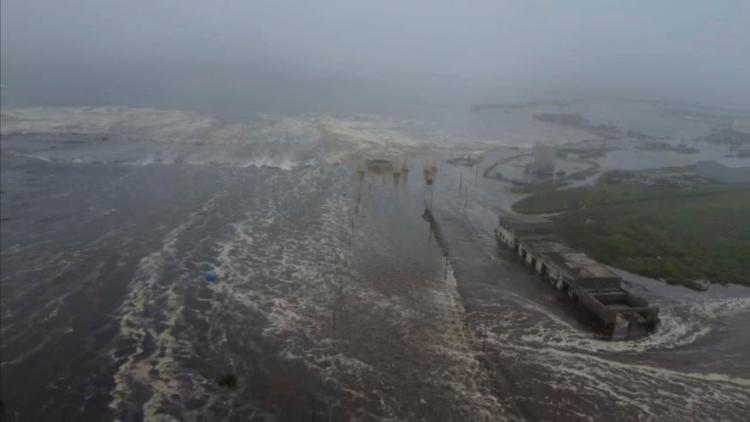 Altas ondas atingiram regiões russas, mas bem menores do que o esperado inicialmente Altas ondas atingiram regiões russas, mas bem menores do que o esperado inicialmente