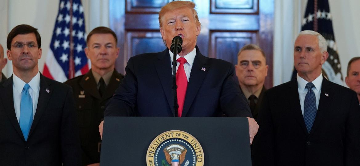 O presidente dos EUA, Donald Trump, faz discurso na Casa Branca para falar dos ataques a bases norte-americanas no Iraque - Kevin Lamarque/Reuters