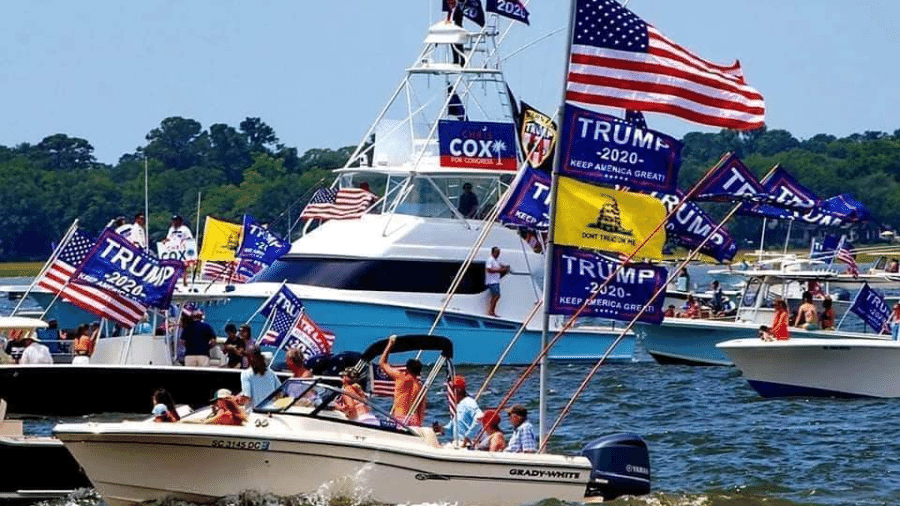 Republicanos fazem desfile de barcos em ato de apoio ao presidente norte-americano Donald Trump - Reprodução/Facebook/