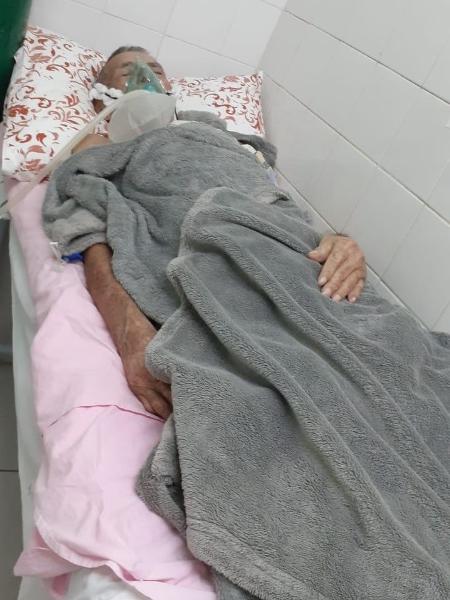 Francisco Xavier de Sousa, 92 anos, chegou a ser colocado em sala de curativos de hospital (foto) para receber atendimento - Acervo pessoal