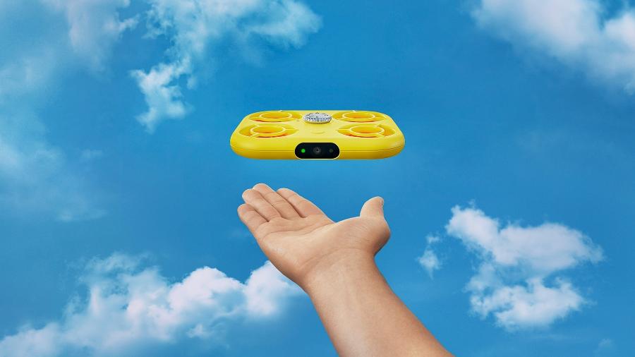 Pixy: drone de bolso da Snap voa sem controle remoto e tira fotos e vídeos para redes sociais - Divulgação/Snap