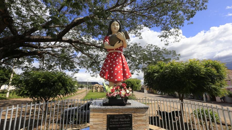 Estátua da Menina Benigna, que será beatificada em outubro  - Nívia Uchoa/Governo do Ceará 