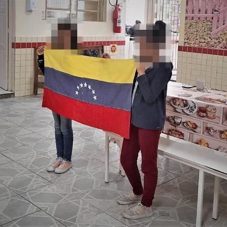 Escola catarinense que toca o hino da Venezuela uma vez por mês para alunos refugiados sobre críticas - Prefeitura de Capivari de Baixo/Divulgação