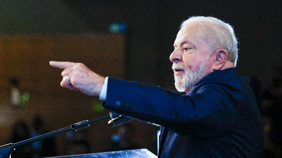 16.mar.23 - O presidente Lula (PT) fala durante posse do diretor-geral de Itaipu, em Foz do Iguaçu (PR) - Ricardo Stuckert