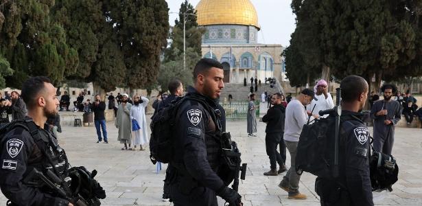 9.abr.2023 - Militares israelenses patrulham Jerusalém 