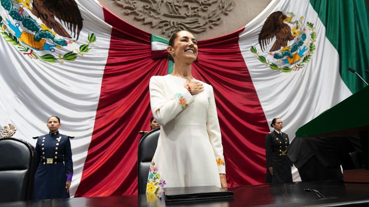 Claudia Sheinbaum sucede seu padrinho político López Obrador como primeira presidente do México