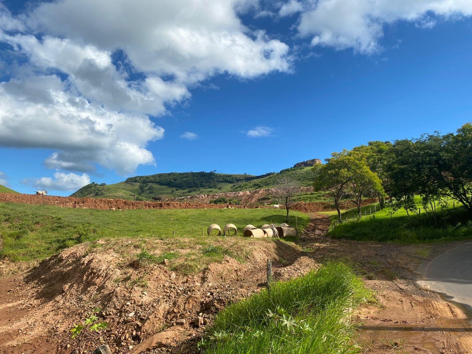 Obras na pista de pouso próxima ao Tayayá - undefined