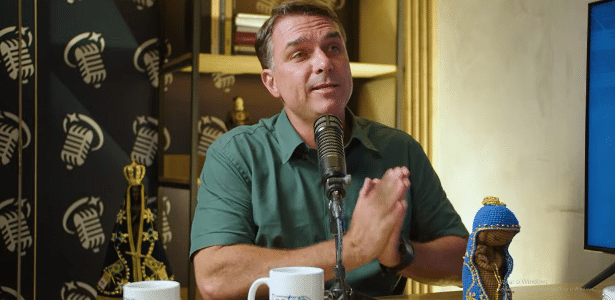 Flávio compara polêmica de Nossa Senhora a 'facada' em podcast católico