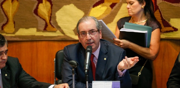 11.ago.2015 - O presidente da Câmara, Eduardo Cunha (PMDB-RJ), comanda reunião de líderes no gabinete da Casa - Pedro Ladeira/Folhapress