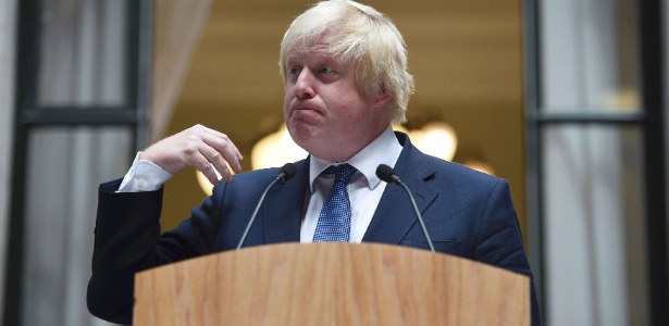 O ministro das Relações Exteriores Boris Johnson discursa em Londres - Andrew Matthews/ Reuters