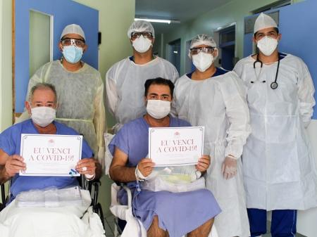 Coronavírus: pai e filho vencem a covid-19 e recebem alta ...