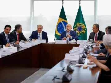 Com Lula irritado, Alckmin declara 'injusta' nova alta da taxa de juros