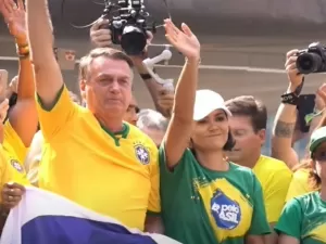 Parlamentares acionam MP por estadia de Bolsonaro na sede do governo de SP
