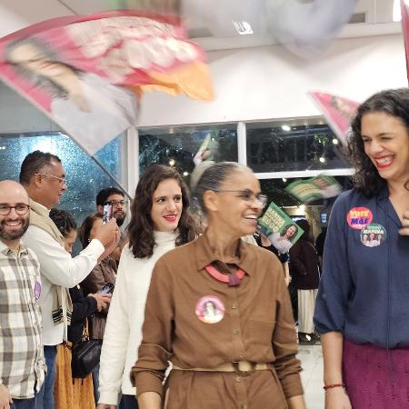 Marina Silva, com deputada Marina Helou (esquerda) e candidata Marina Bragante (direita)