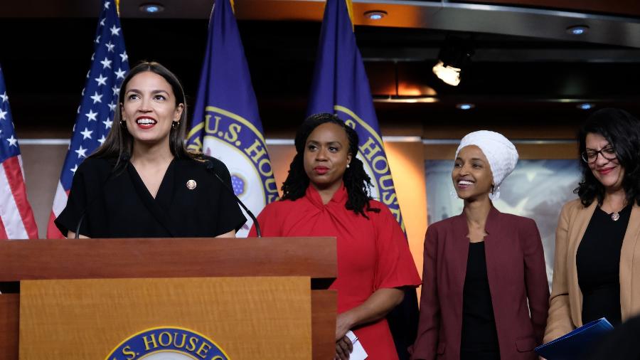 As congressistas democratas Alexandria Ocasio-Cortez, Ayanna Pressley, Ilhan Omar e Rashida Tlaib - Alex Wroblewski/Getty Images/AFP