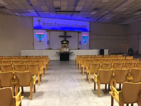 Em 2021, a cada dez estabelecimentos religiosos com CNPJ ativo no Brasil, sete eram de igrejas evangélicas, segundo o Ipea - Herculano Barreto Filho/UOL