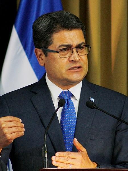 Imagem mostra o ex-presidente de Honduras, Juan Orlando Hernández, discursando durante encontro de líderes de países da América Central em El Salvador - Alex Peña/LatinContent via Getty Images