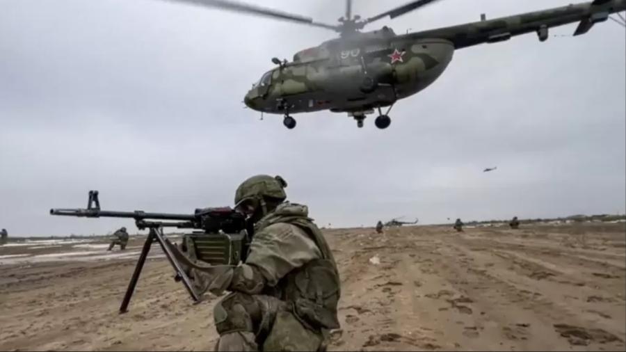Treinamento militar de soldados da Rússia e de Belarus - EPA