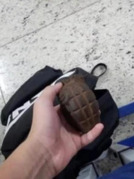 Imagens divulgadas nas redes sociais mostram granada levada por menino para escola em Belo Horizonte - Redes sociais/Reprodução