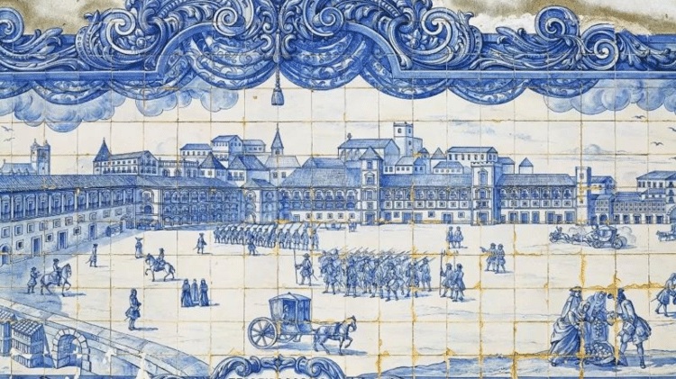 commercial plaza - GETTY IMAGES - GETTY IMAGES