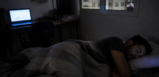 Seu assistente de IA vai trabalhar enquanto você dorme. Quem paga a conta?