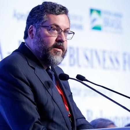 Ernesto Araújo em evento na Índia; ministro é apontado por Olavo de Carvalho como uma indicação acertada para o governo - Alan Santos/PR
